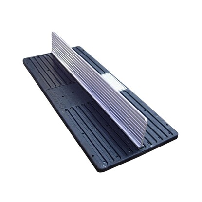 ANTI-SLIP LADDER DEVICE
