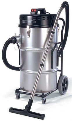 NUMATIC TRIPLE MOTOR VACUUM WET & DRY 110v